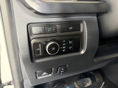 Used 2023 Ford F350 Lariat w/ FX4 Off-Road Package AWD/4WD image 25