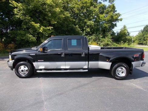 Used 2004 Ford F350 Lariat AWD/4WD image 3