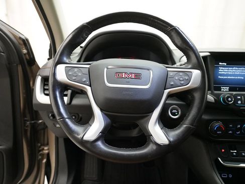 Used 2019 GMC Terrain SLT w/ Preferred Package AWD/4WD image 4