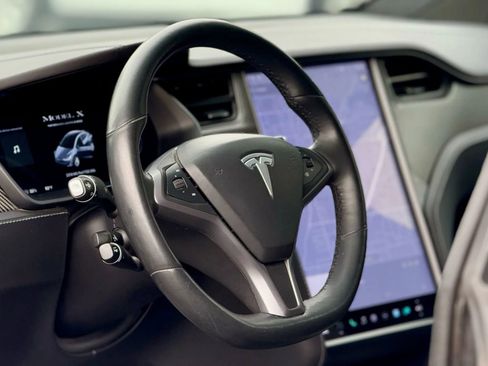 Used 2019 Tesla Model X Performance image 13
