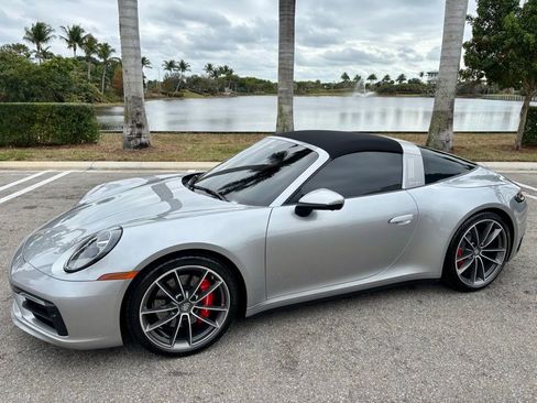 Used 2024 Porsche 911 Targa 4S image 2