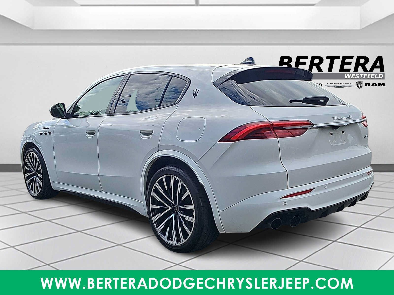 Used 2023 Maserati Grecale Modena AWD/4WD image 4
