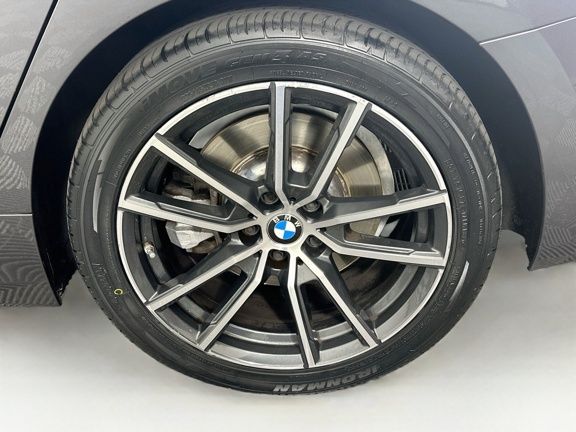 Used 2021 BMW 330e w/ Executive Package RWD image 11