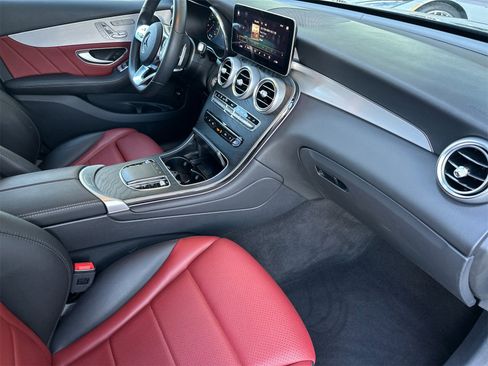 Certified 2022 Mercedes-Benz GLC 300 image 18