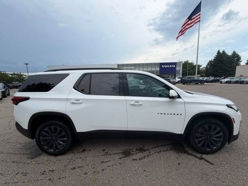 Used 2023 Chevrolet Traverse RS w/ LPO, Floor Liner Package AWD/4WD image 5