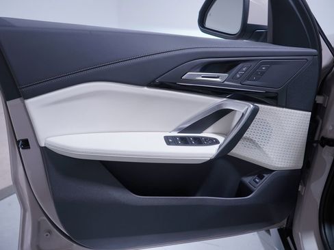 New 2026 BMW X1 xDrive28i image 10