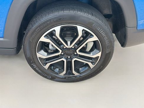 Used 2023 Jeep Compass Limited AWD/4WD image 32