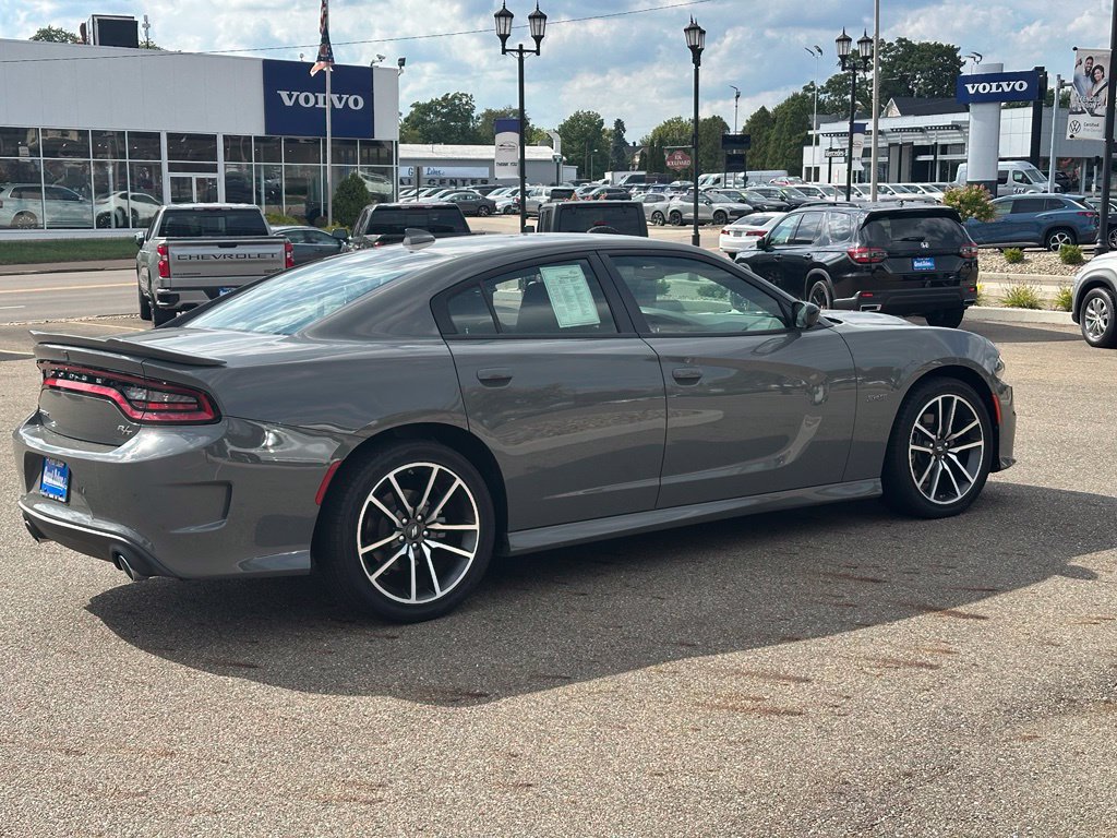 Used 2023 Dodge Charger R/T w/ Technology Group RWD image 4