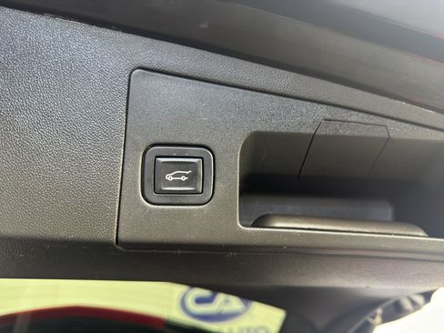 Used 2017 Cadillac XT5 Luxury AWD/4WD image 37