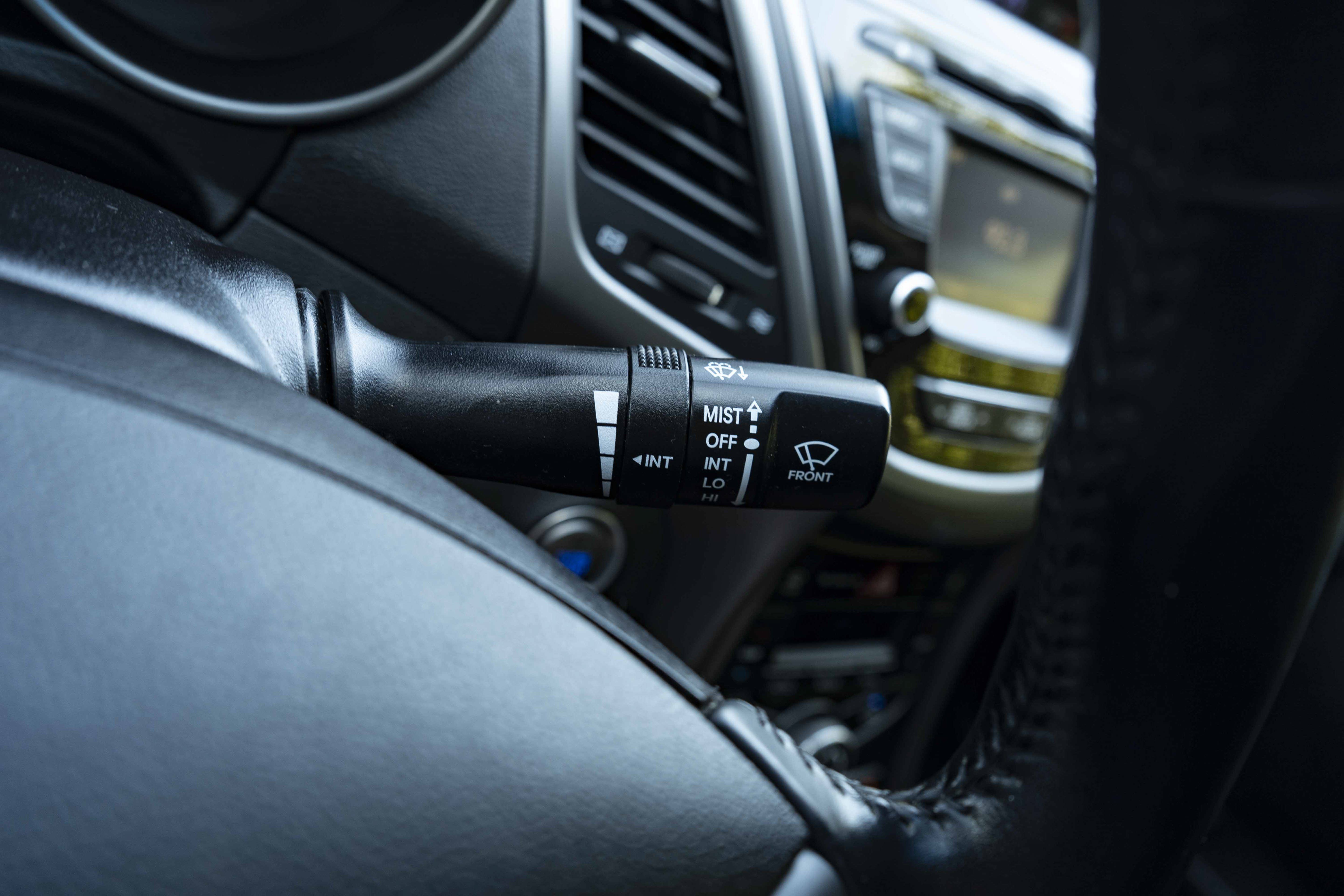 Used 2016 Hyundai Elantra Limited FWD image 24