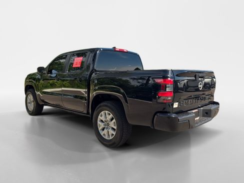 Certified 2023 Nissan Frontier SV AWD/4WD image 3