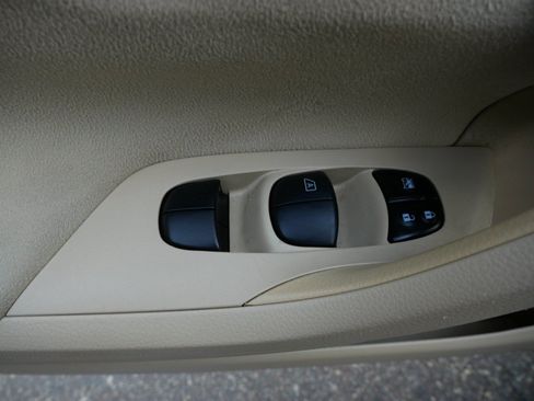 Used 2015 Nissan Altima 2.5 S FWD image 16