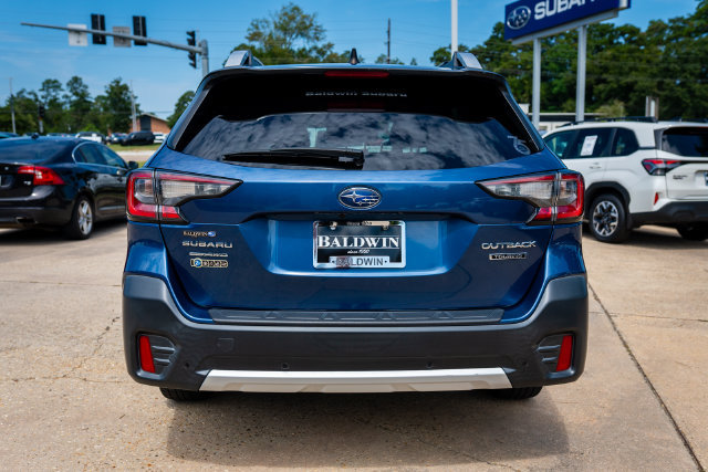 Used 2021 Subaru Outback Touring AWD/4WD image 5