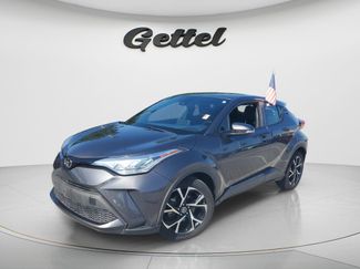 Used 2022 Toyota C-HR XLE FWD video 1