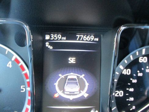 Used 2016 Nissan Titan SL AWD/4WD image 37