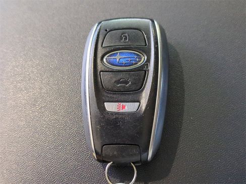 Used 2018 Subaru Outback 2.5i Limited image 32