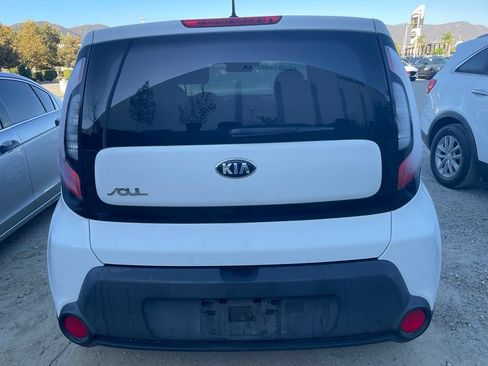 Used 2015 Kia Soul FWD image 9