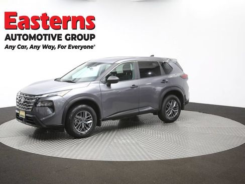 Used 2024 Nissan Rogue S AWD/4WD image 57