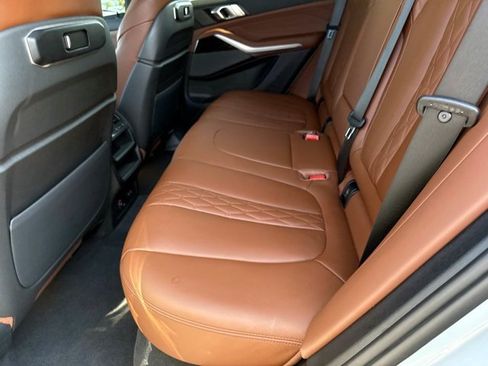 Used 2024 BMW X5 xDrive40i w/ M Sport Package AWD/4WD image 14
