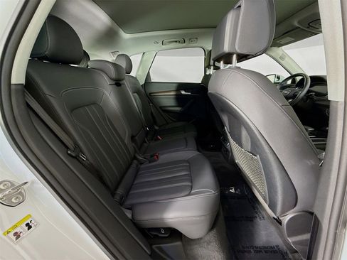 Certified 2023 Audi Q5 2.0T Premium Plus w/ Premium Plus Package image 28