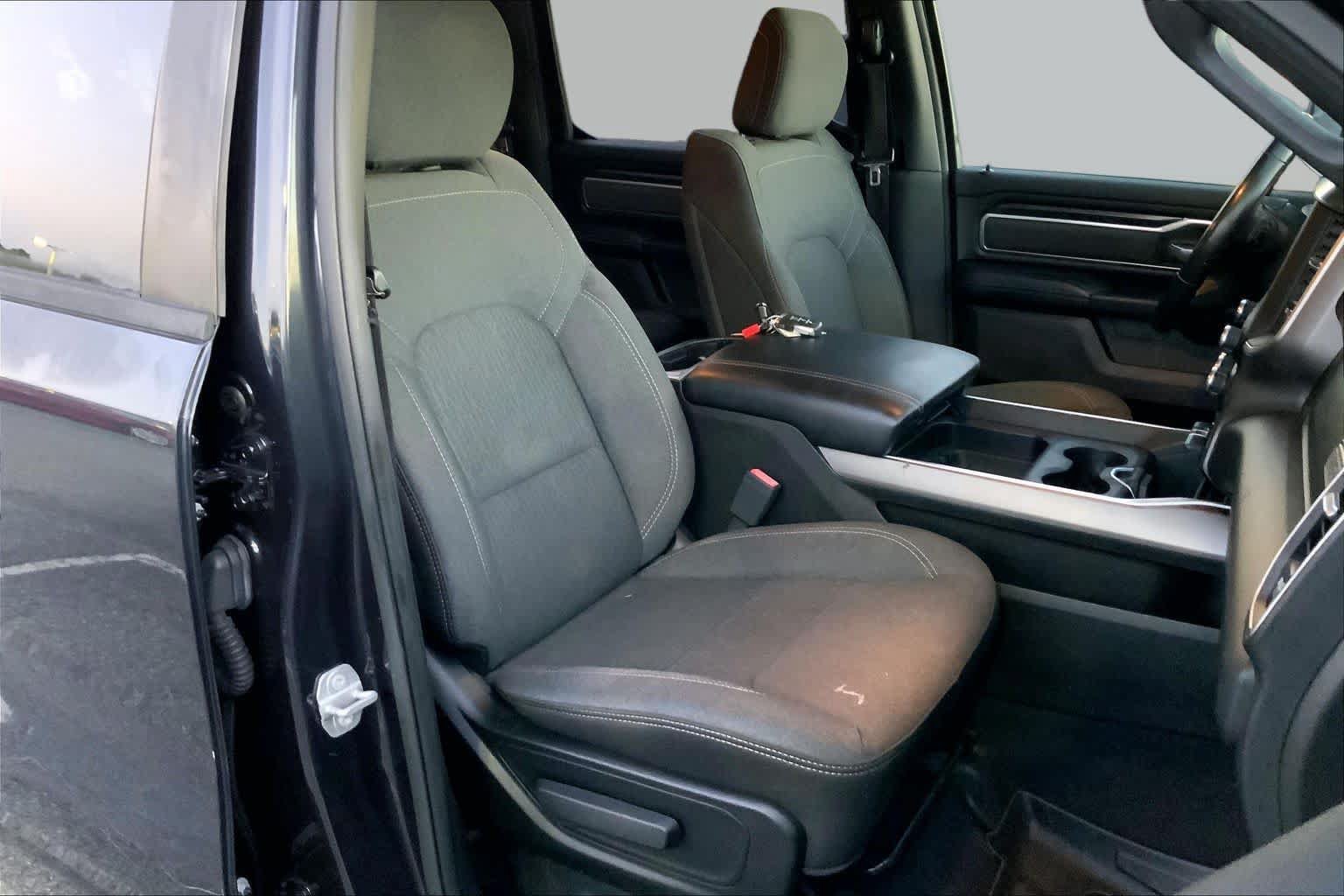 Used 2019 RAM 1500 Big Horn AWD/4WD image 8