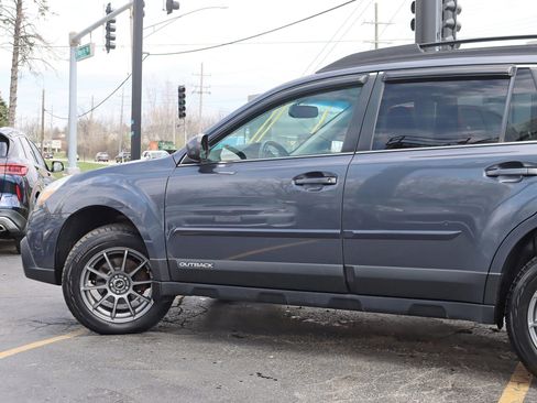 Used 2014 Subaru Outback 2.5i Limited w/ Moonroof Package image 12