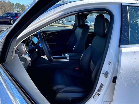 Used 2025 Mercedes-Benz C 300 Sedan image 7