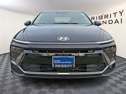 Certified 2025 Hyundai Sonata SE image 2