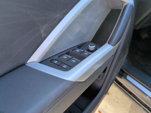 Certified 2022 Audi Q3 2.0T Premium w/ Convenience Package image 15