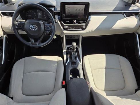 Used 2024 Toyota Corolla Cross L FWD image 15