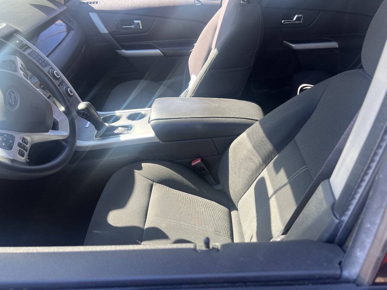 Used 2014 Ford Edge SE w/ Equipment Group 101A AWD/4WD image 16