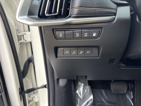 Used 2024 MAZDA CX-90 Plug-In Hybrid w/ Premium Pkg image 23