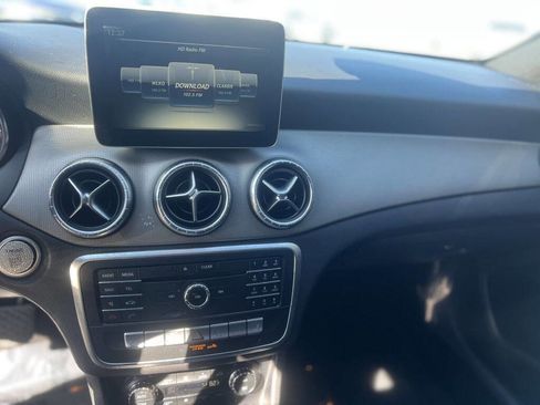 Used 2018 Mercedes-Benz CLA 250 4MATIC image 13