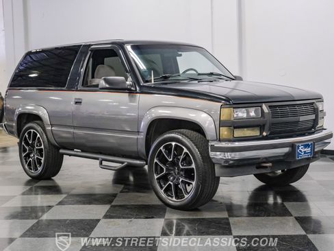 Used 1995 Chevrolet Tahoe 4WD 2-Door image 13