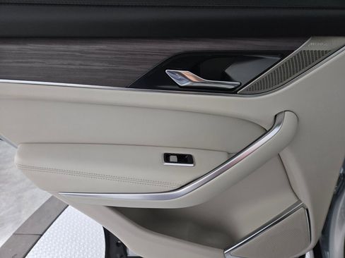 Used 2023 Jaguar F-PACE S image 21