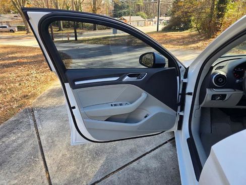 Used 2016 Audi A3 1.8T Premium image 24