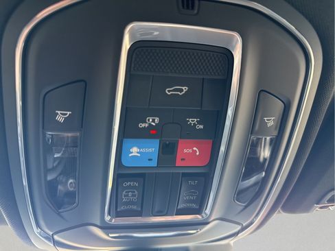 New 2026 Jeep Grand Cherokee Laredo X RWD image 30