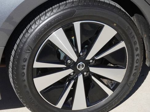 Used 2022 Nissan Altima 2.5 SV FWD image 11