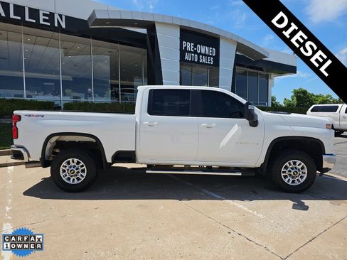 Used 2025 Chevrolet Silverado 2500 LT w/ Convenience Package AWD/4WD image 2