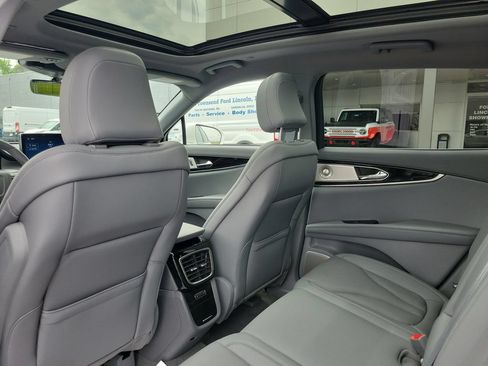 Certified 2023 Lincoln Nautilus Reserve w/ Equipment Group 202A AWD/4WD image 16
