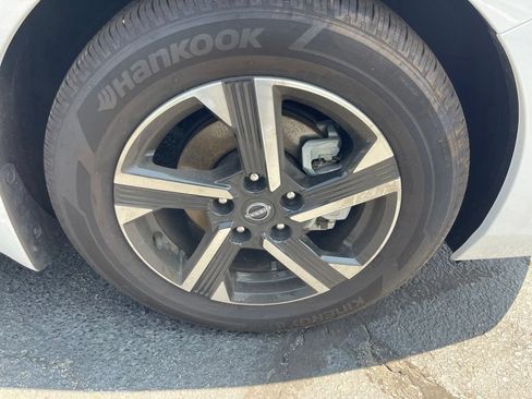 Certified 2025 Nissan Sentra SV w/ All-Weather Package FWD image 28