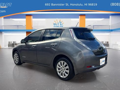 Used 2015 Nissan Leaf S w/ Charge Package FWD image 6