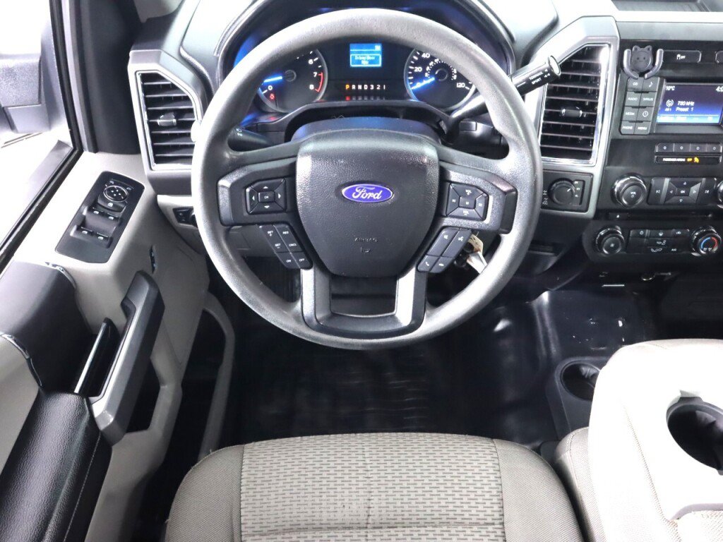 Used 2016 Ford F150 XLT AWD/4WD image 27