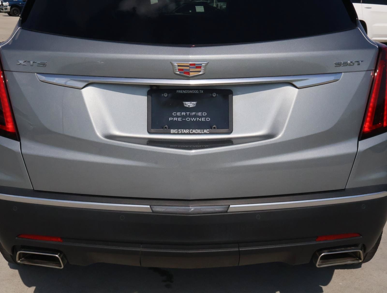 Used 2024 Cadillac XT5 Luxury w/ LPO, Floor Liner Package FWD image 10