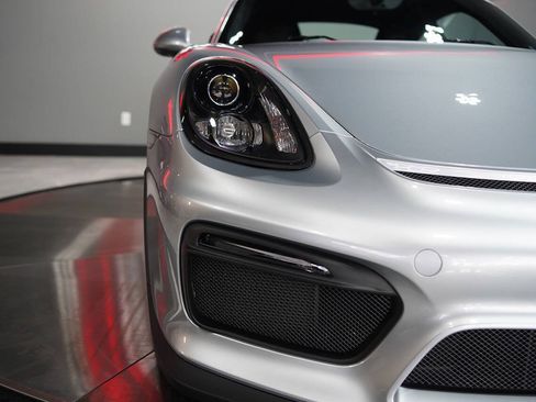 Used 2016 Porsche Cayman GT4 RWD image 16