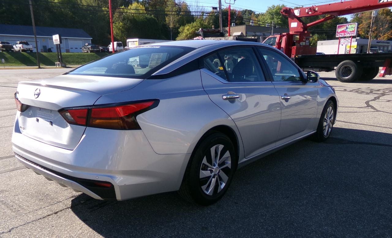 Used 2023 Nissan Altima 2.5 S FWD image 4
