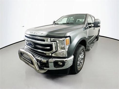 Used 2020 Ford F250 Lariat w/ Lariat Value Package image 3