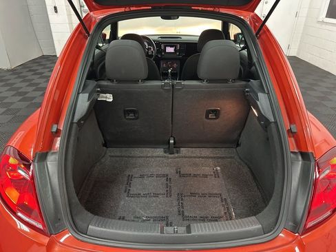 Used 2019 Volkswagen Beetle 2.0T S image 31