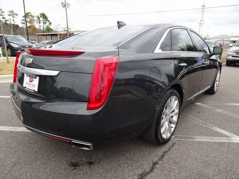 Used 2016 Cadillac XTS Luxury image 4