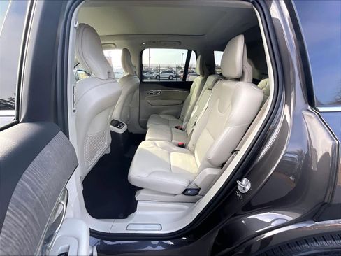 Used 2023 Volvo XC90 T8 Plus w/ Protection Package Premier image 29